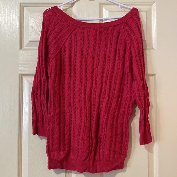 Red sweater - Picture 2 of 4